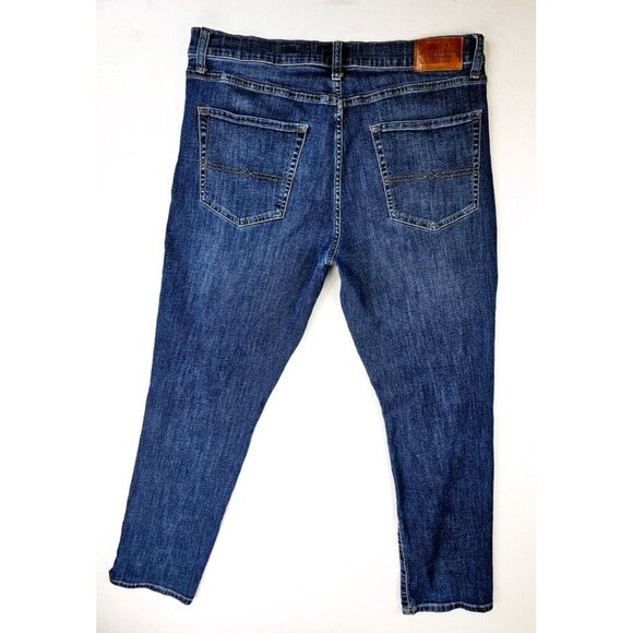 Lucky Brand Size 36X32 Mens 410 Athletic Straight Blue Denim 5 Pocket Logo Jeans - Picture 1 of 13